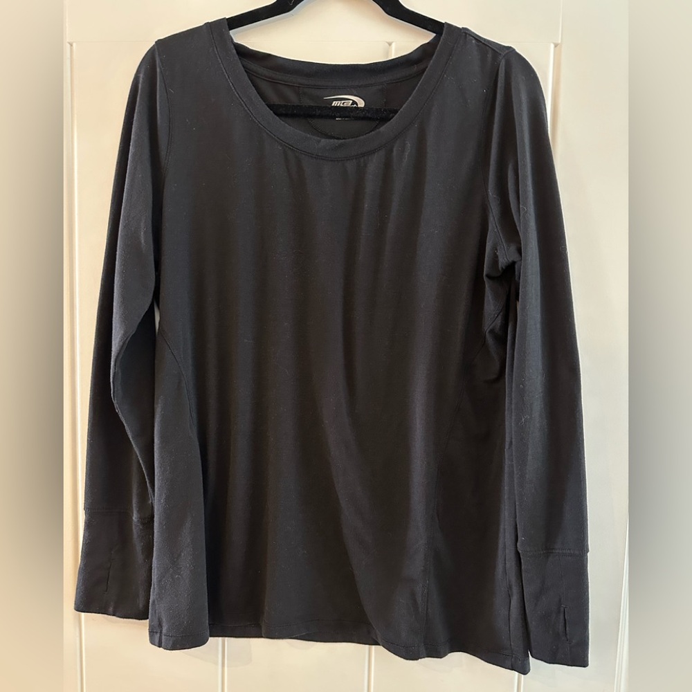 Black long sleeve athletic tee. XL